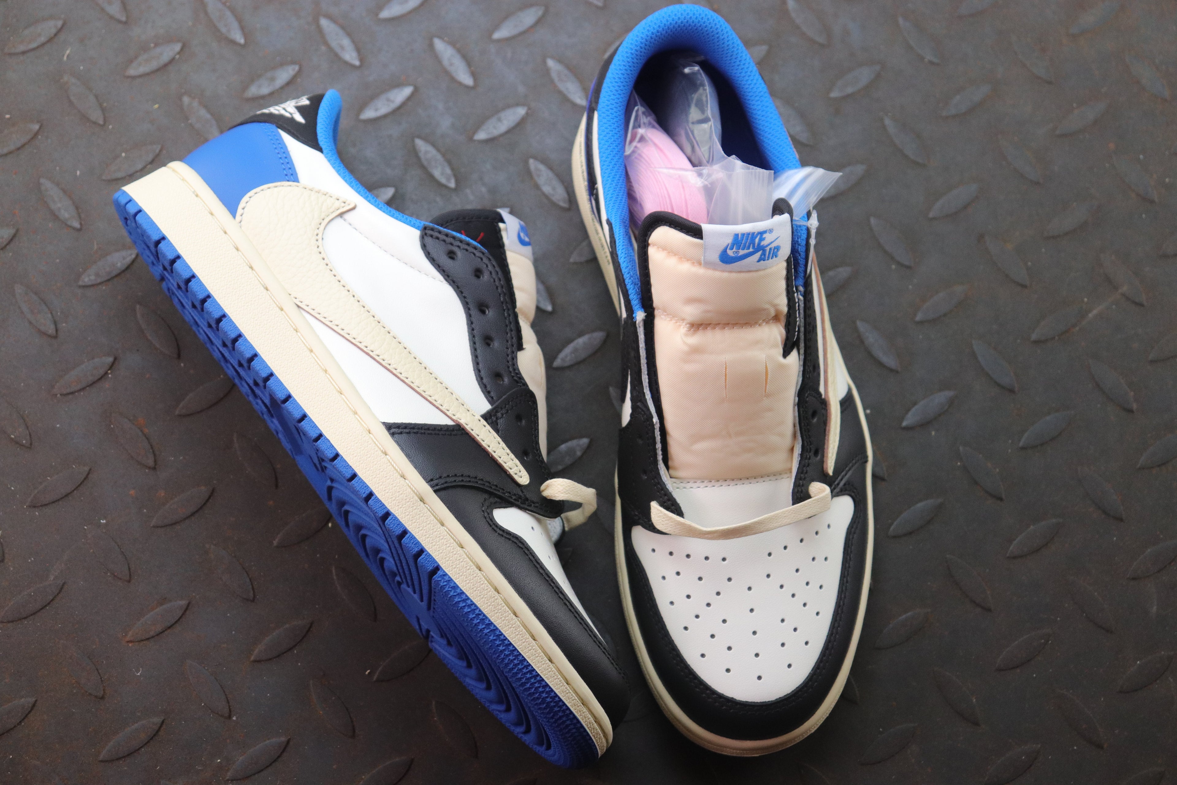 Air Jordan 1 Low SP "Travis Scott x Fragment"