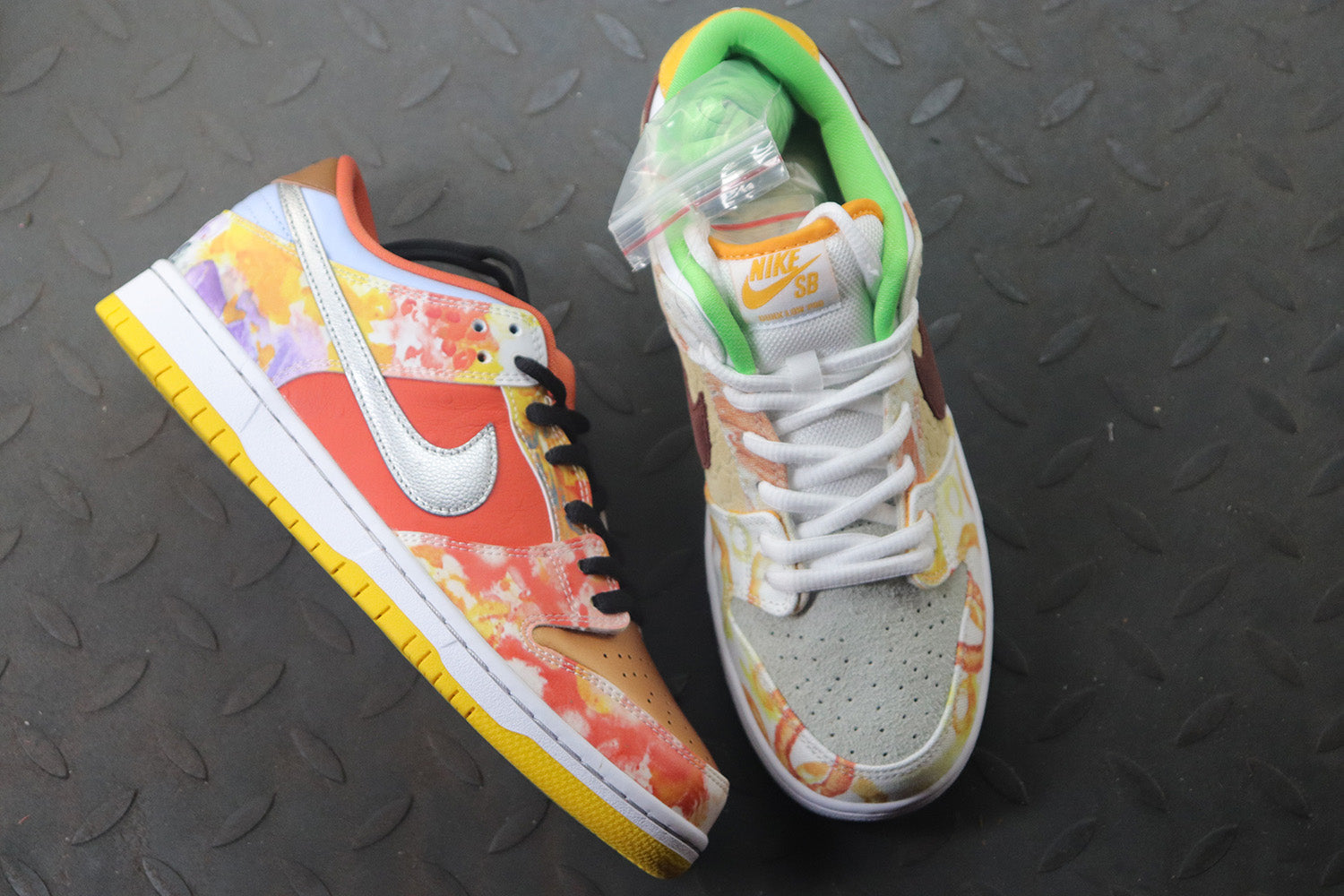 Nike SB Dunk Low CNY